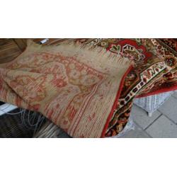 Smyrna Tafel Kleed Loper.