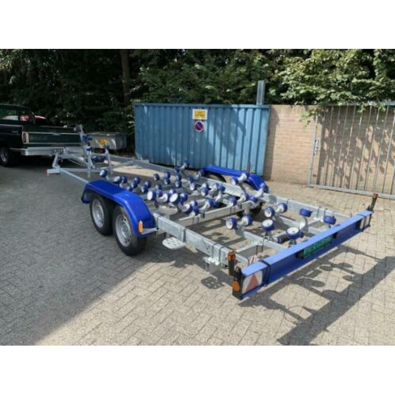 Sunway boottrailer 2500kg 8/2018 60 rollen ideaal/snel
