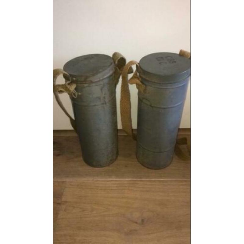 2 gasmaskers compleet