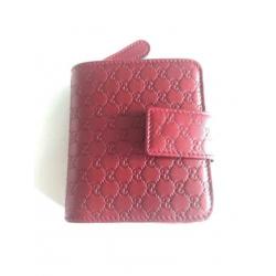 Gucci wallet red