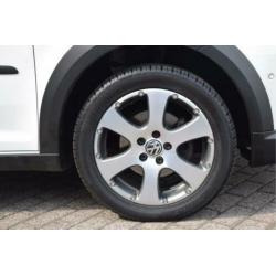 Volkswagen Touran 1.4 TSI CROSS Navigatie | Airco-Clima | Lm