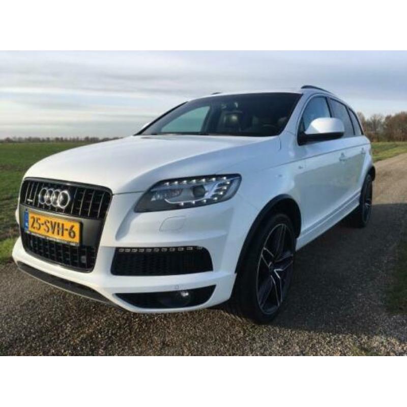 Audi Q7 3.0 TDI clean dsl quattro S-line 7p pano