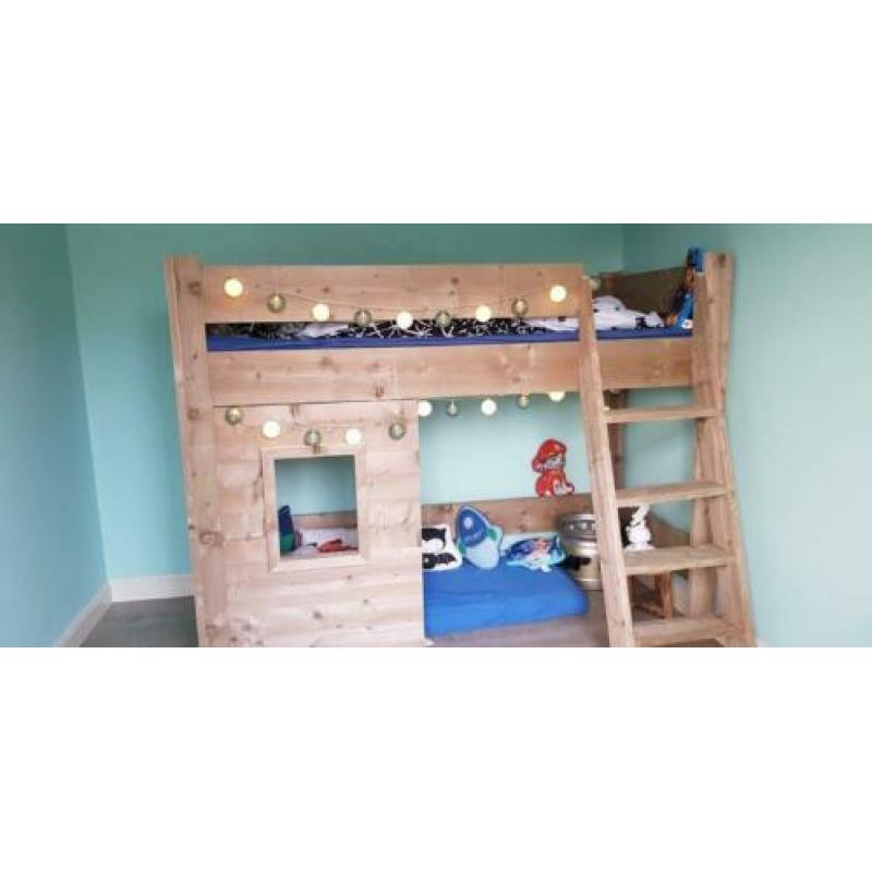 Super gave half hoogslaper steigerhout ZGAN met speelhut