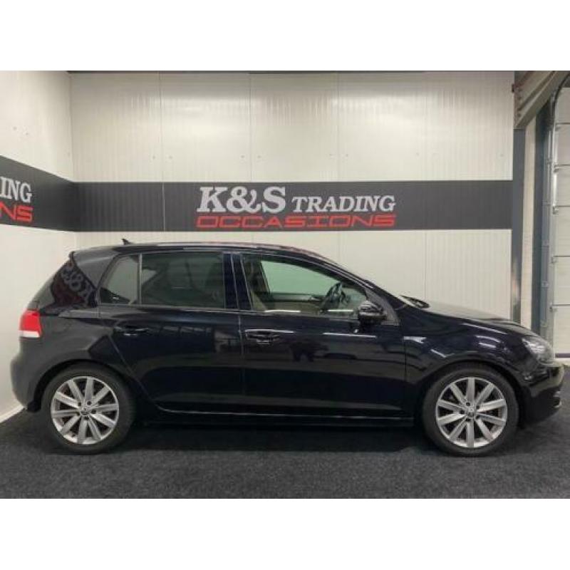 Volkswagen Golf 1.6 TDI BlueMotion Leder Navi pdc Highline