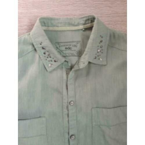 Blouse EDC, mooi bewerkt kraagje met steentjes