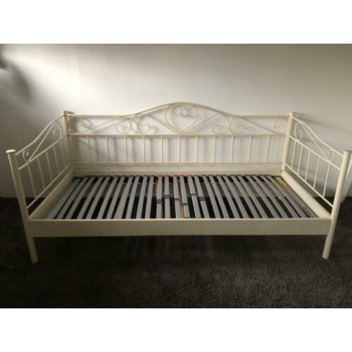 Metalen crème wit bed incl lattenbodem 90x200