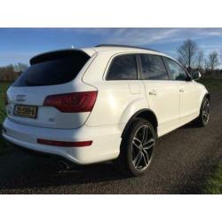 Audi Q7 3.0 TDI clean dsl quattro S-line 7p pano