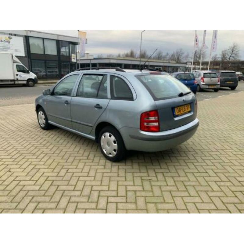 Skoda Fabia Combi 1.4 Comfort Mooie nette auto km nap