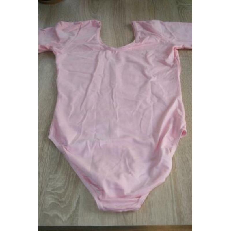 Nieuw Instep balletpakje maat 4 (=168) roze rond