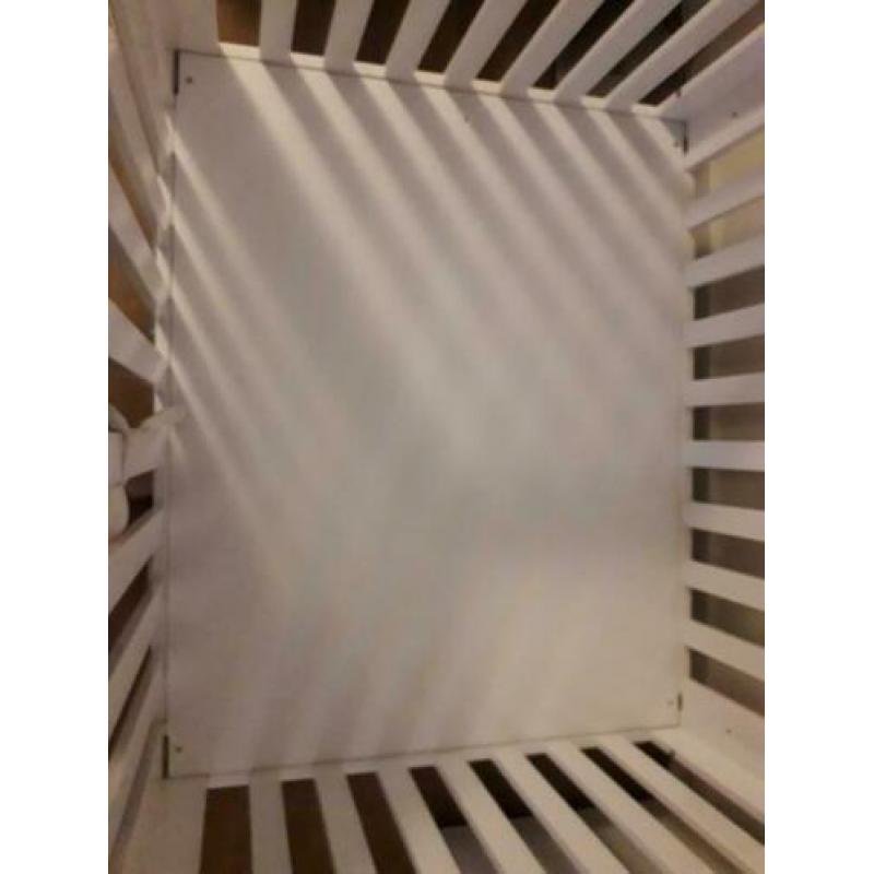 Mooie robuste baby box, lade, hoogglans wit