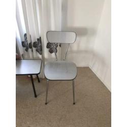 Vintage formica stoel met tafeltje