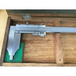 Mitutoyo schuifmaat 30 cm