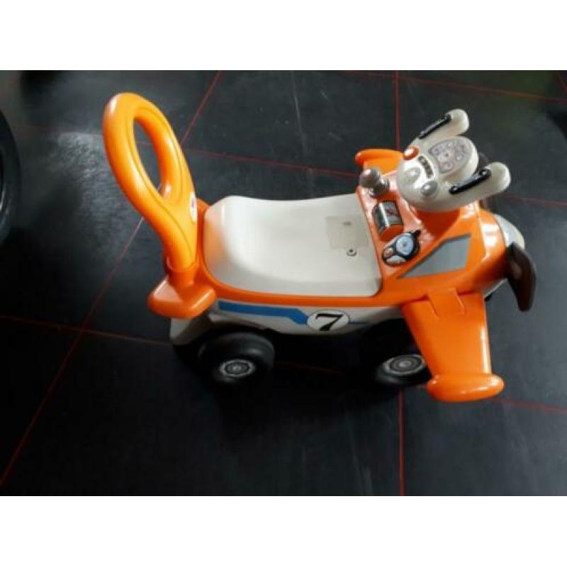 Planes Dusty, Loopauto met Licht en Geluid