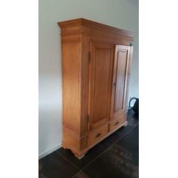 grenen kast