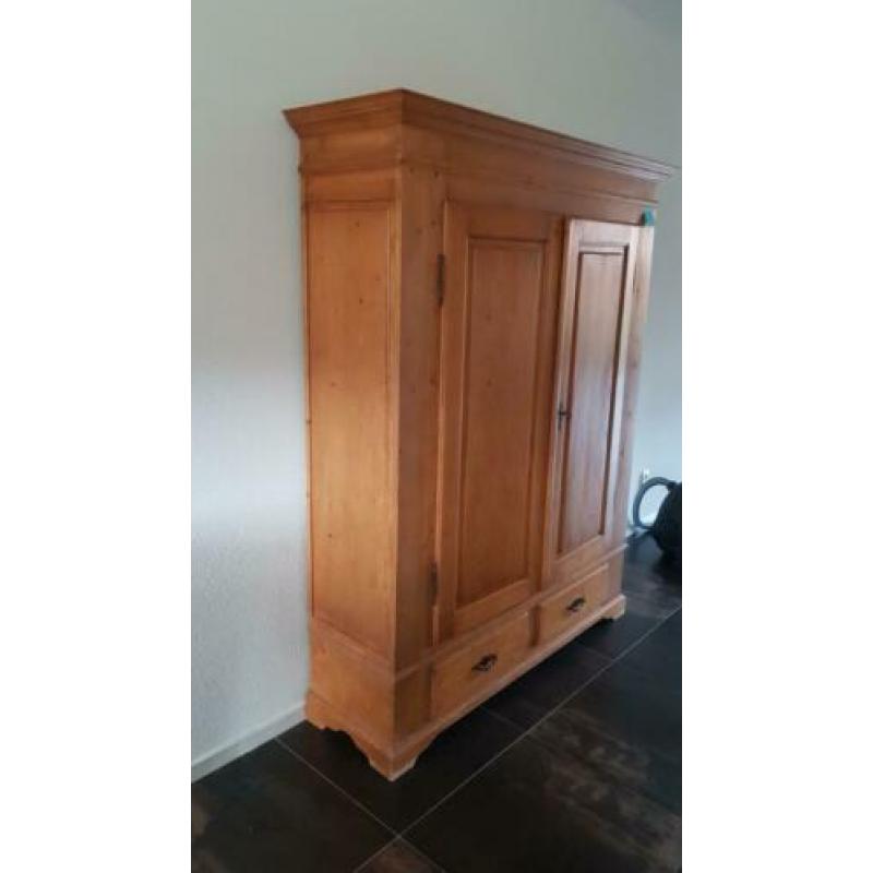 grenen kast