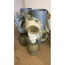 2 gasmaskers compleet