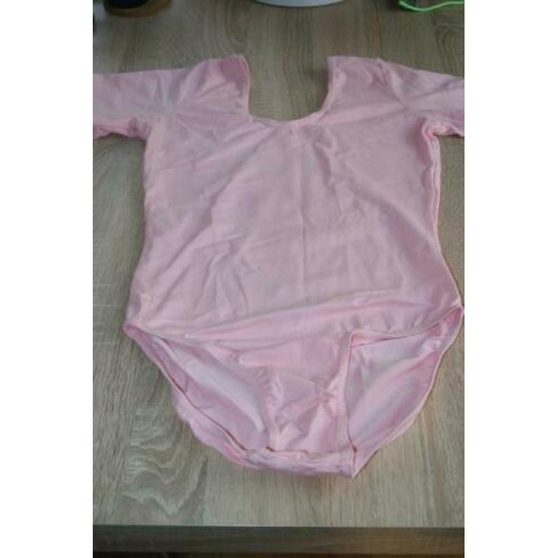 Nieuw Instep balletpakje maat 4 (=168) roze rond