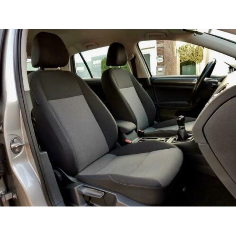 Volkswagen Golf 1.6 TDI COMFORTLINE ORG.94d.KM ! 2016 ! NAVI