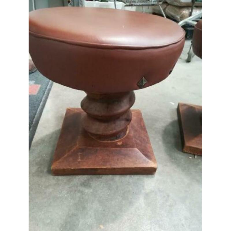 2x leuke lage barkruk wokkel 40cm