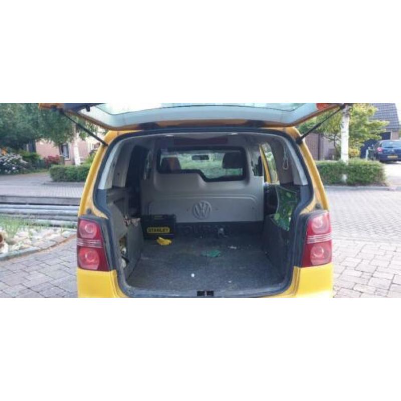 Te koop Volkswagen Touran (grijs kenteken)