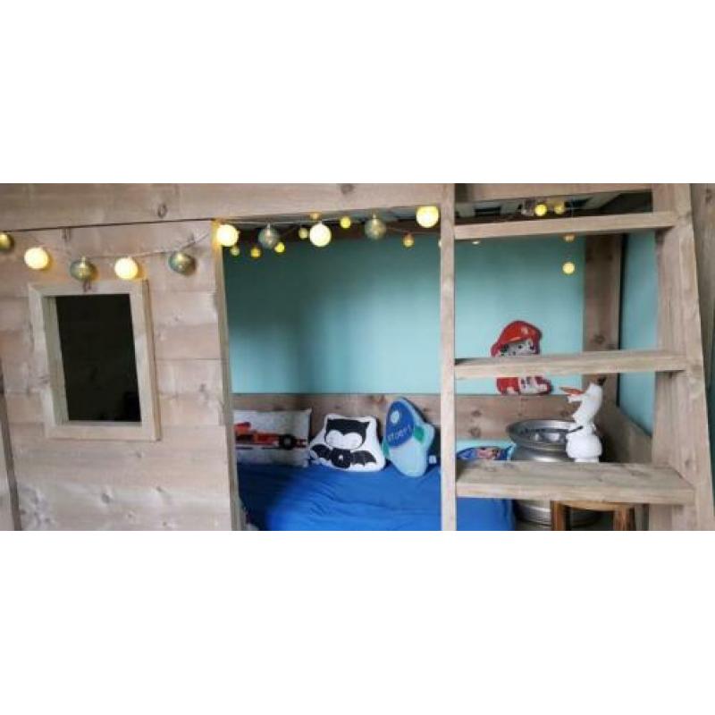 Super gave half hoogslaper steigerhout ZGAN met speelhut
