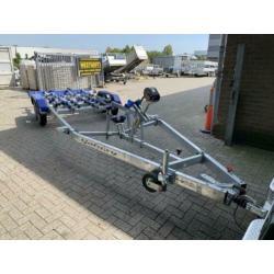 Sunway boottrailer 2500kg 8/2018 60 rollen ideaal/snel