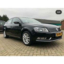 Volkswagen Passat 1.4 TSI DSG 2011 Zwart