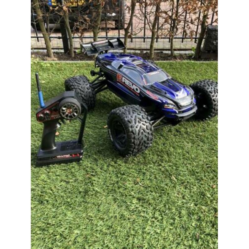Traxxas E-Revo 1:8 brushless met Mamba monster ESC