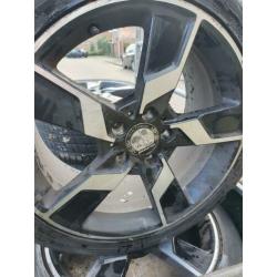 18 inch orginele AMG velgen met brede banden