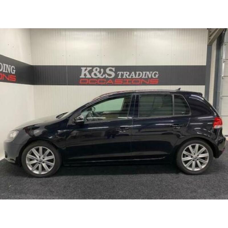 Volkswagen Golf 1.6 TDI BlueMotion Leder Navi pdc Highline