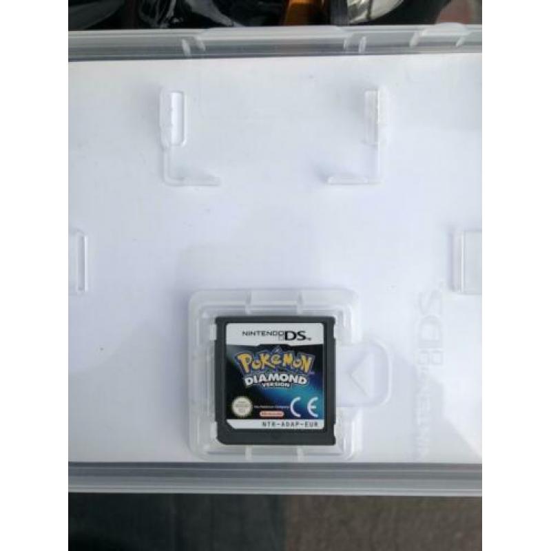 Pokemon diamond version als nieuw en compleet Nintendo ds