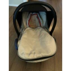 Autostoel baby maxicosi cabriofix met voetenzak & verkleiner