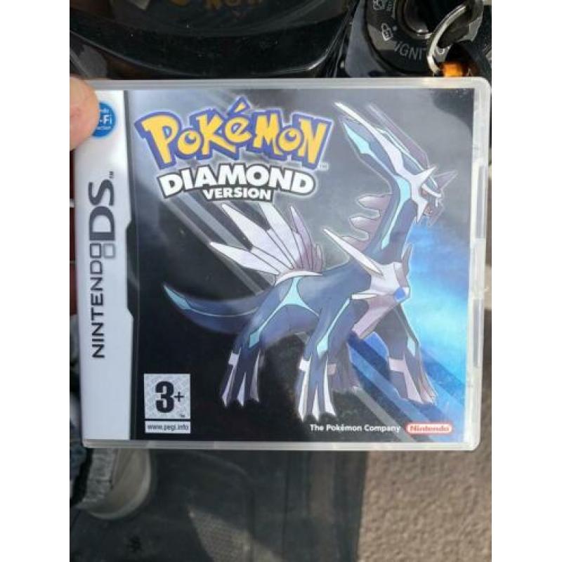 Pokemon diamond version als nieuw en compleet Nintendo ds
