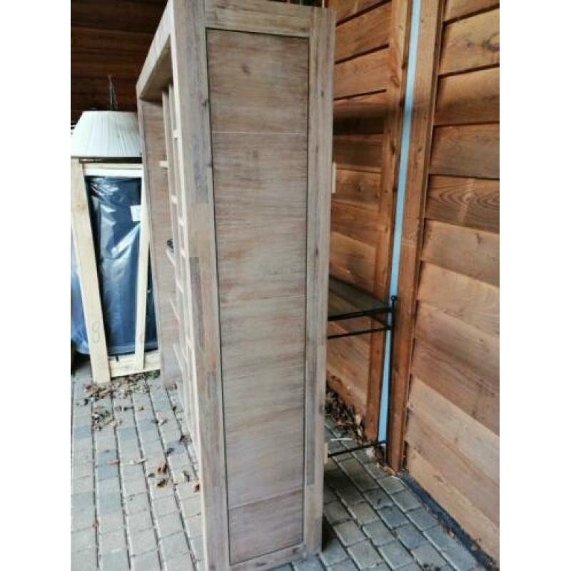 prachtige vakken kast acasia hout verkocht