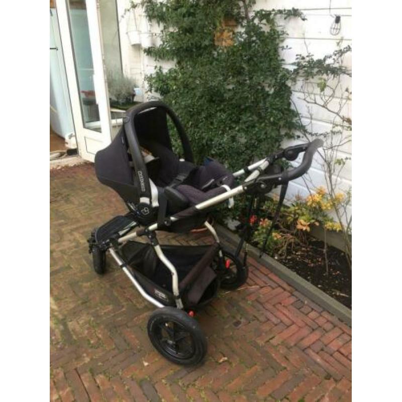 Urban Jungle buggy plus maxi cosi