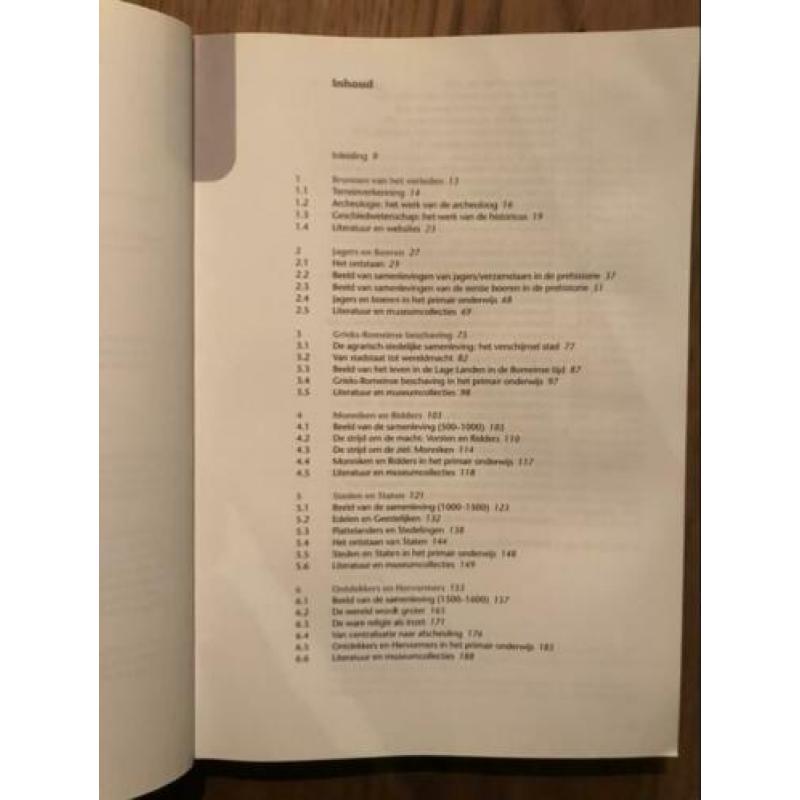 Verleden, heden, toekomst -bronnenboek -Cees v/d Kooij -pabo