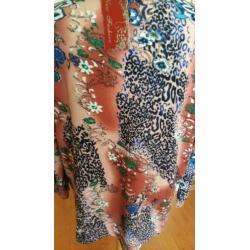 Gaaf truitje; new collection ( xl ) nieuw.