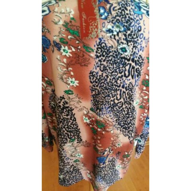 Gaaf truitje; new collection ( xl ) nieuw.