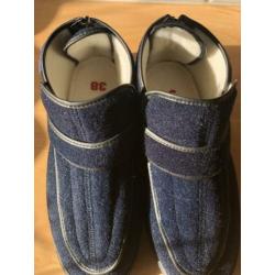 Te koop aangeboden Pulman verbandschoenen mt. 38