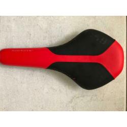 Fizik Antares R3 Kium zadel nieuw!