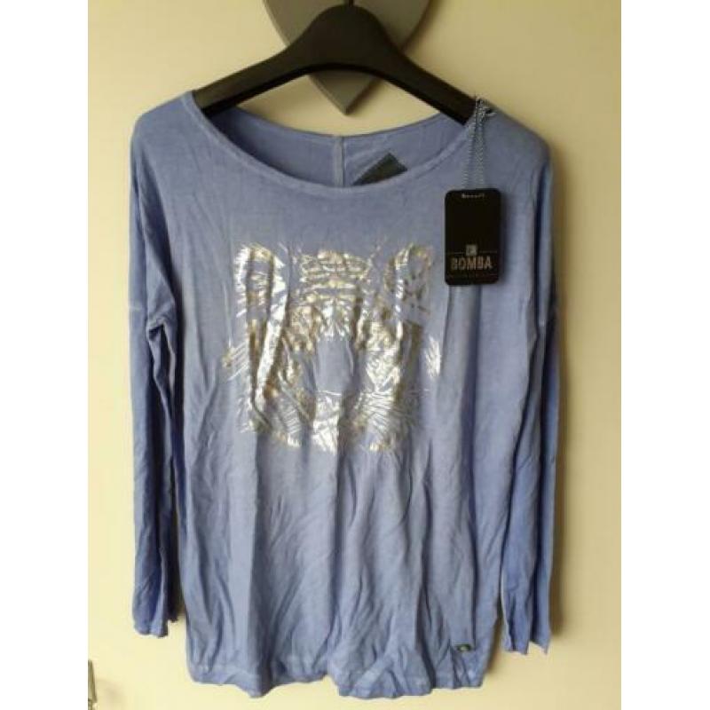 Shirt maat S. Merk Bomba