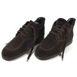 Hogan Schoenen Maat 38.5 Suede Bruin