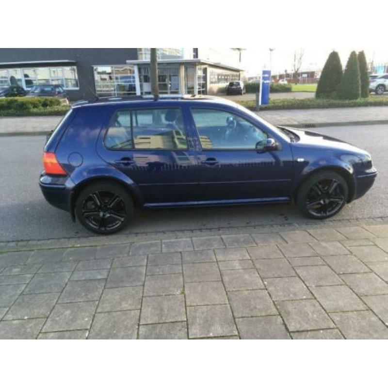 Volkswagen Golf 1.6 77KW 2003 Blauw Ocean
