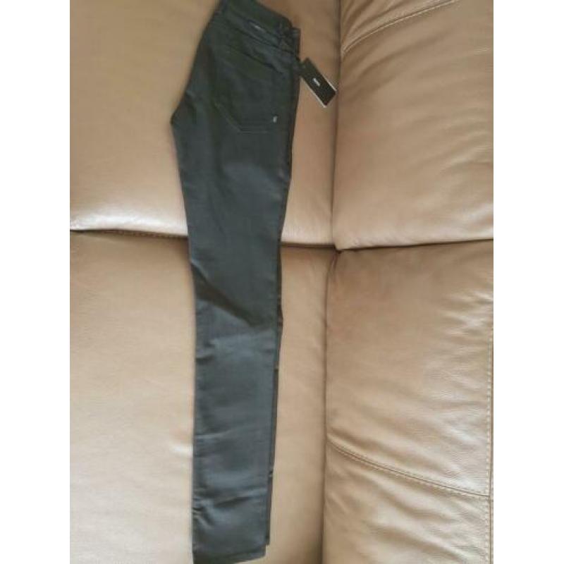 Hugo Boss 26/34 Zwart, NIEUW