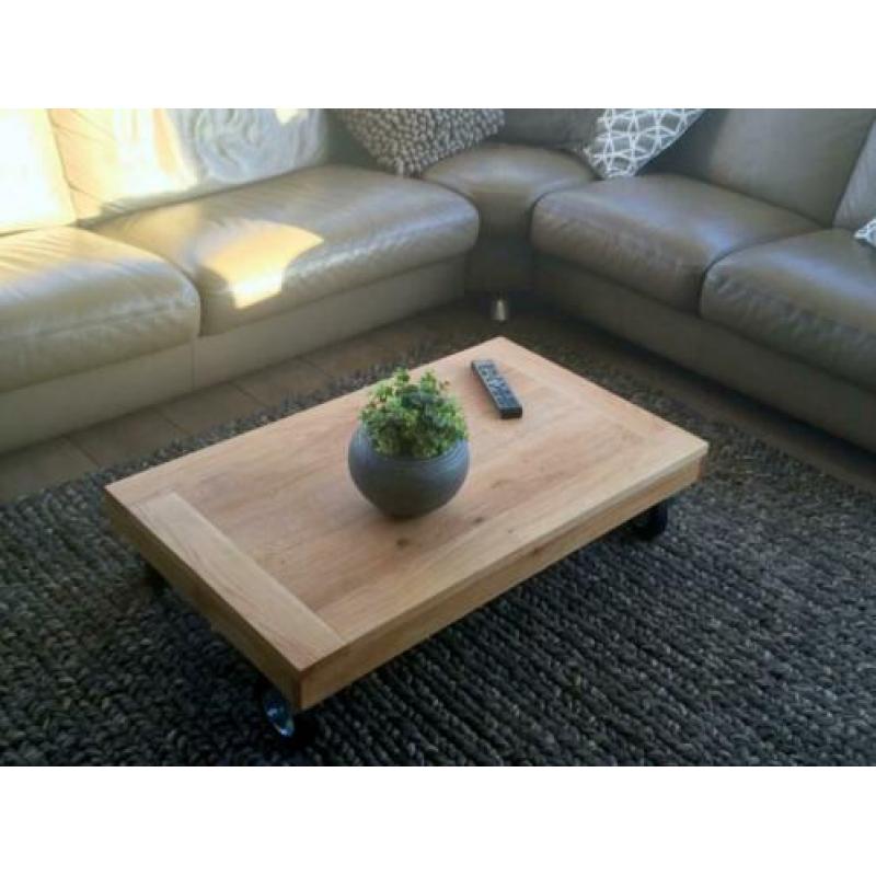 TIJDLOOS eiken salontafel met opbergruimte, óók steigerhout