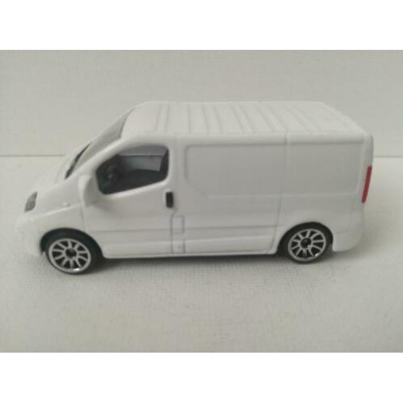 Majorette. (2012) Renault Trafic. Wit. Nieuw.