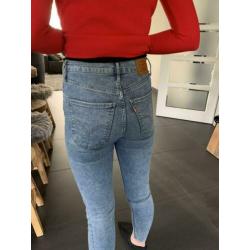 Levi’s Mike High Super Skinny | maat 25