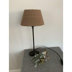 Tafellampje lampje tafellamp lamp met kapje, hoogte 45,5 cm