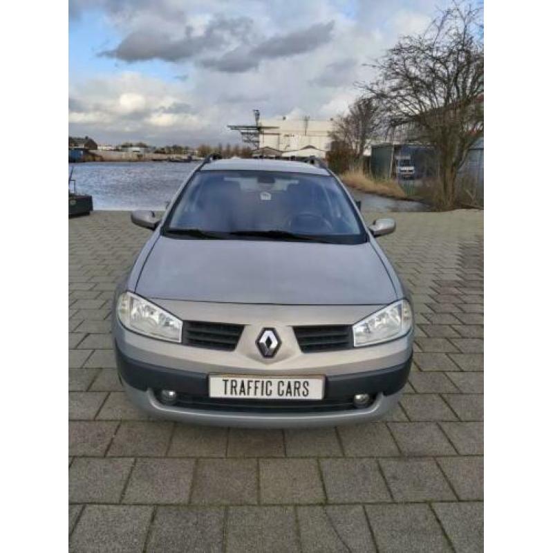 Renault Mégane Grand Tour 1.6-16V Dynamique Comfort automaat