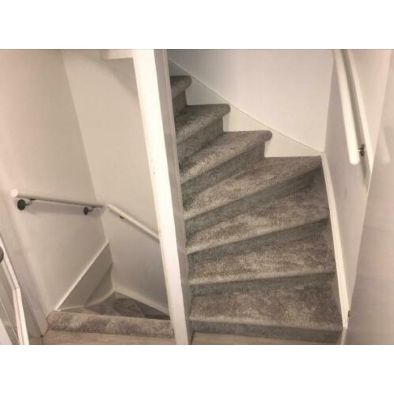 Echte vaklieden bekleden uw trap 25 jaar ervaring !